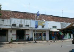 Bangunan lama di Jl. Hasanuddin Pekalongan.