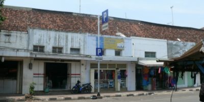Bangunan lama di Jl. Hasanuddin Pekalongan.