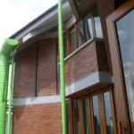 bak penampugan air vertikal terbuat dari tong minyak dari besi ukuran 200 liter.