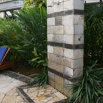 Dinding Shower di kolam renang.